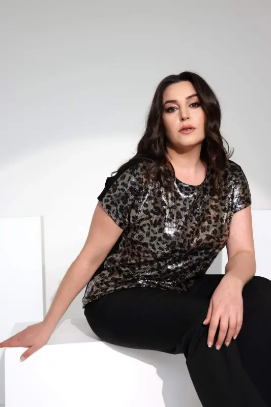 Angelino Plus Size Sequin Embellished Drop Shoulder Black Blouse - 8