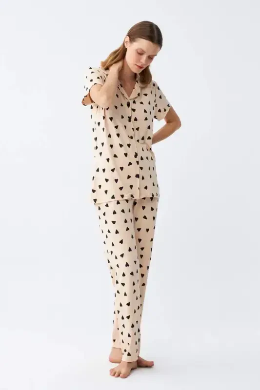 Angelino Women's Cream Heart Patterned Front Buttoned Pajama Set - 4