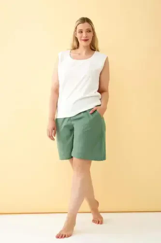 Angelino Women's Green Relaxed Fit Plus Size Pocketed Shorts - 1
