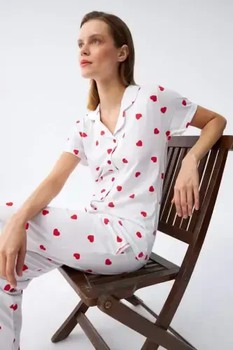 Angelino Women's White Red Heart Button-Down Pajama Set - BÜYÜKBEDENIZ (1)