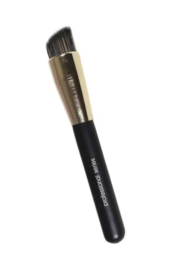 Angled Kabuki Foundation Brush - 3