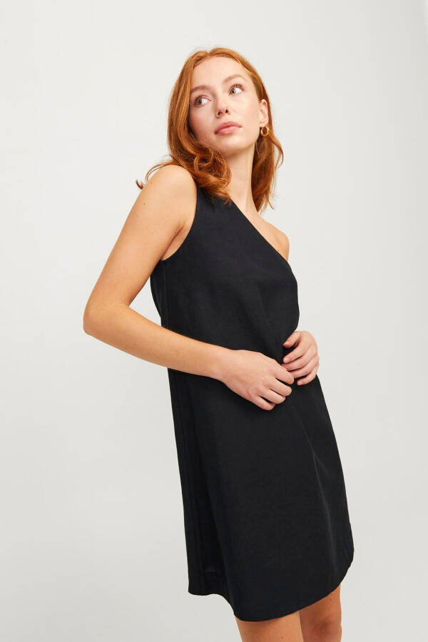 Annika - One-shoulder dress - 2