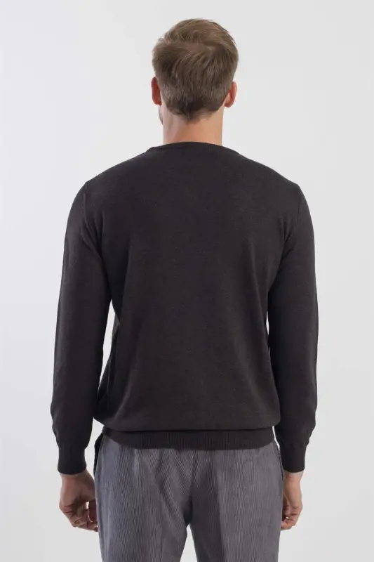 Anthracite Slim Fit Crew Neck Knitted Sweater - JAKAMEN