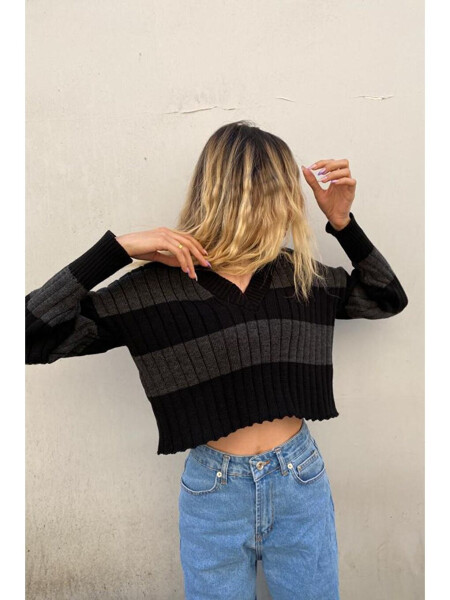 Anthracite V-Neck Striped Crop Women's Sweater MG1441 - LC WAIKIKI (1)