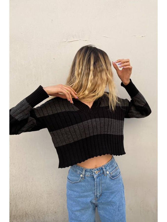 Anthracite V-Neck Striped Crop Women's Sweater MG1441 - 2