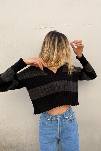 Anthracite V-Neck Striped Crop Women's Sweater MG1441 - 6