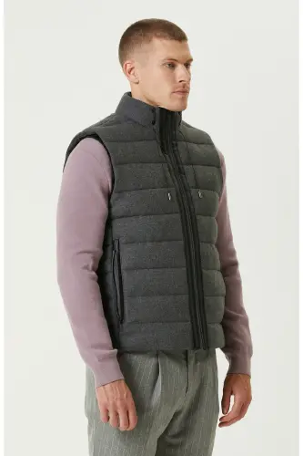 Anthracite Vest - NETWORK (1)