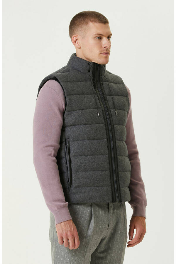 Anthracite Vest - 2