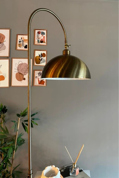 Antique Floor Lamp with Adjustable Head Modern Decorative Metal Living Room Study Room Floor Lamp - BAMYUM