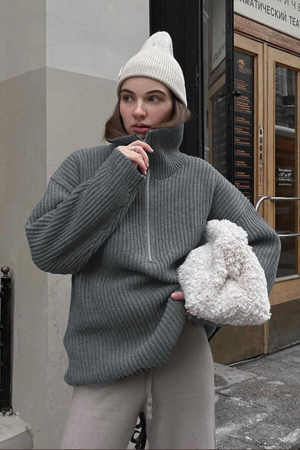 Antrasit rangli fermuarli yoqa Oversize ko'ylagi MG1946 - 17