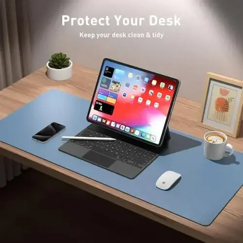 Aothia Charm Desk Pad himoyachisi, katta sichqoncha paneli, ofis stoli uchun gilamcha, sirpanmaydigan PU Charm stol qoplamasi, noutbuk stoli uchun gilamcha, ofis va uy uchun suv o'tkazmaydigan stol yozish uchun gilamcha (Denim Moviy, 23,6
