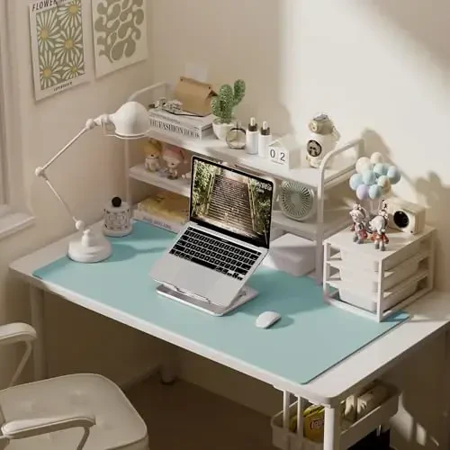 Aothia Faux Charm Desk Mat – Katta sichqoncha paneli, sirpanmaydigan PU charm qoplamasi, ofis va uy uchun suv oʻtkazmaydigan yozuv yuzasi (och koʻk, 47,2