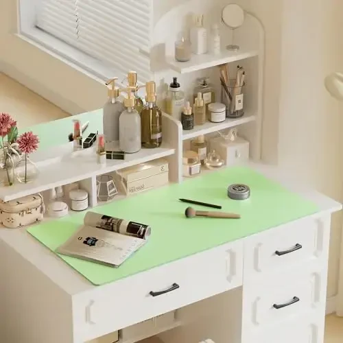 Aothia Faux Charm Desk Mat – Katta Sichqoncha Yostig'i, Sirpanmaydigan PU Charm Blotter, Ofis va Uy uchun Suv o'tkazmaydigan Yozuv Yuzasi (Ko'pikli Yashil, 47.2