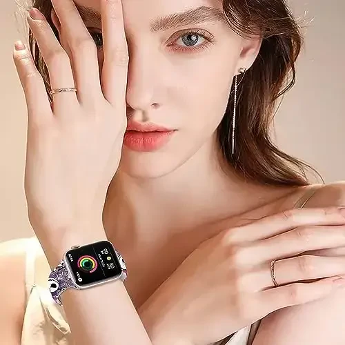 Apple Watch Band 38mm 40mm 41mm 42mm 44mm 45mm 46mm 49mm bilan mos keluvchi bayram tasma, iWatch Ultra Series 10 9 8 7 6 5 4 3 2 1 SE uchun sozlanishi mumkin bo'lgan yumshoq silikon multfilm sport bilakuzuklar - 3