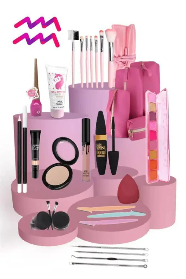Aquarius Zodiac Makeup Set for Tanned Skin - 1