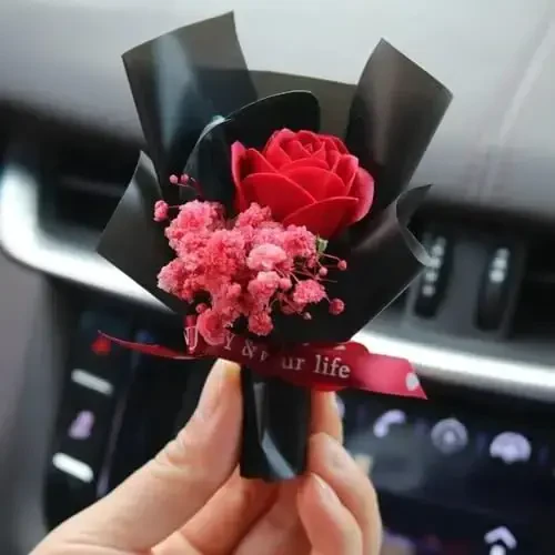 Red Mini Dried Flowers Bouquet for Car Air Vent Clips, Car Air Outlet Perfume Decoration, Air Fresheners Interior Accessories Decoration - 4