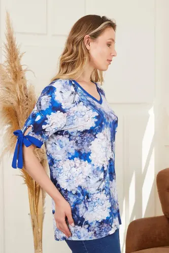 Arm Cuff Detailed Floral Patterned Plus Size Indigo Blouse - BÜYÜKBEDENIZ (1)