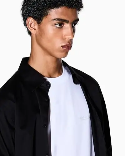 Armani Exchange erkaklar kichik ko'krak Milano/Nyu-York logotipi futbolkasi - 2