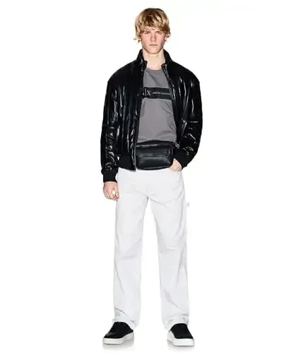 Armani Exchange erkaklar uchun to'g'ri burchakli logotipli futbolka - 5