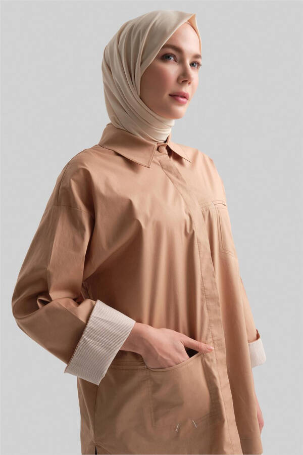 Armine Chiziqli Manjetli Ko'ylak 24Y3506 Qahva Rang - 5