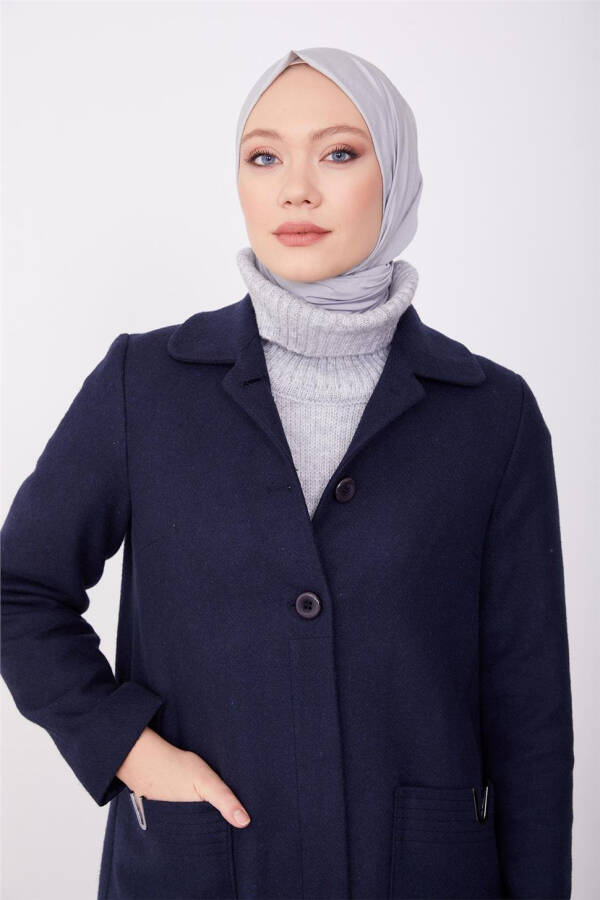 Armine coat with pocket accessories and pleats, 23K8607, navy. - 9