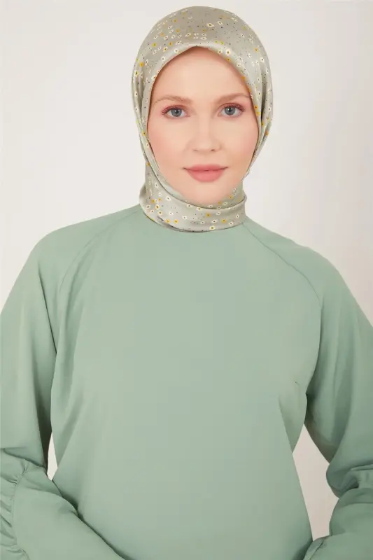 Armine Kolu Büzgü Detaylı Bluz 23Y3230 Yeşim - 3