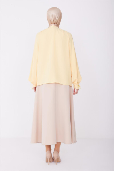 Armine Sleeve Ribbon Half Raglan Shirt 23Y3334 Cantaloupe - 8