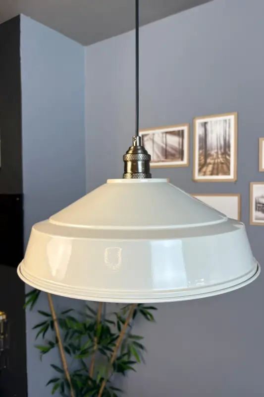 Asaletli Krem Tekli Avize Eskitme Lale Başlık Retro Sarkıt Lamba Restoran Cafe Salon Avizeleri - Krem - 2