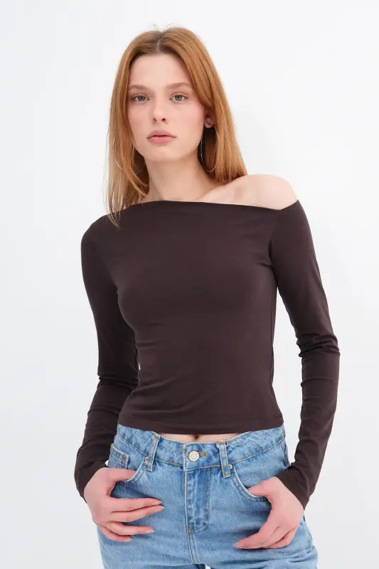 Asimetrik Yaka Bluz B1668-T11-Z.Kahve - ADDAX