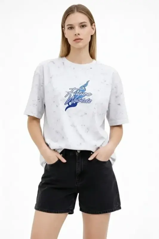 Asit Yıkamalı Oversize Tişört Future Worlds Baskılı Bisiklet Yaka Kısa Kollu Streetwear %100 Pamuk Street Style T-Shirt - Beyaz - BÜYÜKBEDENIZ