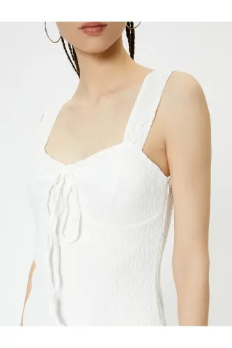 Askılı Kalem Elbise Astarlı Kalp Yaka Önden Bağlama Detaylı Yırtmaçlı Fiyonk Detaylı Bürümcük-Ekru - 5