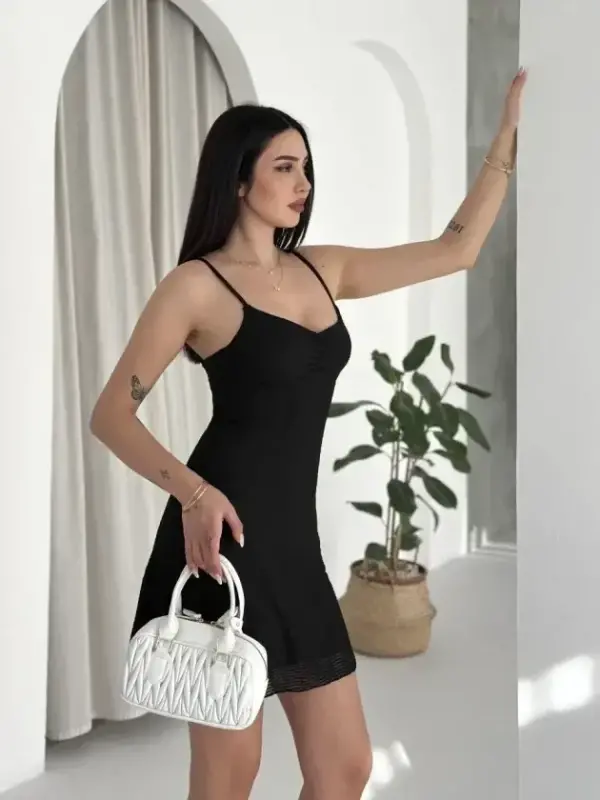Askılı Mini Elbise Drapeli Göğüs Detay Likralı Yazlık Fit - Siyah - BÜYÜKBEDENIZ