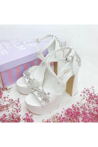 Aslı Acar High Heel Comfortable Bridal Shoes with Stone Detail Design - 1