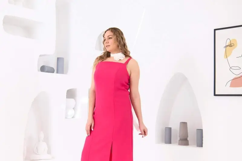 Astarlı Yırtmaç detay Büyük Beden Elbise Fuşya - 4