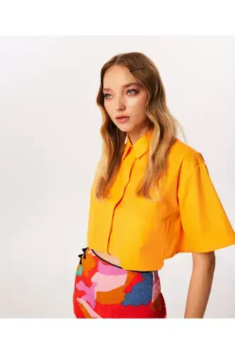 Asymmetric pocket, crop top shirt. - 5