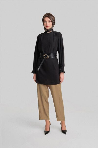 Asymmetrical cuffed pants, 24Y2609, Biscuit color. 