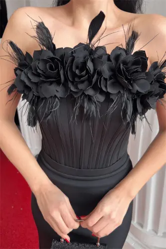 Atlas Fabric Boned Rose Detailed Pencil Dress - BLACK - 4