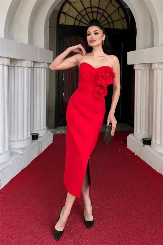 Atlas Kumaş Gül Detaylı Straplez Kalem Elbise - KIRMIZI - 2