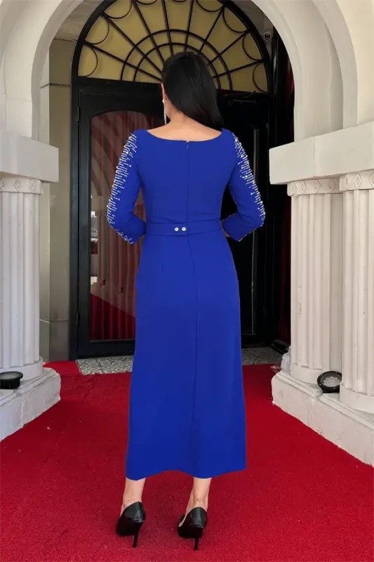 Atlas Kumaş Kolları Taş Detaylı Kalem Elbise - SAKS MAVİ - 5