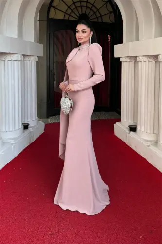 Atlas Kumaş Omuz Şal Detaylı Balık Elbise - PUDRA - BÜYÜKBEDENIZ (1)