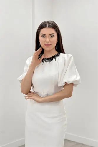 Atlas matoli orqa ochiq qalam kiyim - OQ - 4