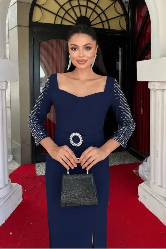 Атласное Платье-Карандаш с Рукавами и Деталями из Камней - ТЕМНО-СИНИЙ - 3