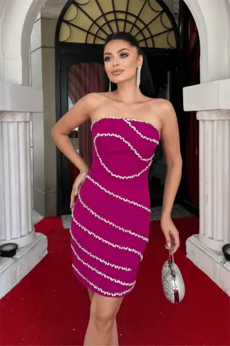 Атласное Платье Мини Без Бретелек с Деталями из Камней - ФУКСИЯ - 3
