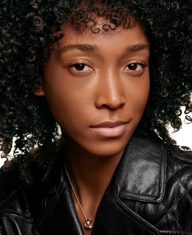 Illuminates – Moisturizes – Protects - B110 - 3