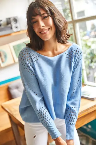 Ayol Bebe Moviy Ajurli Yarasa Oversize Triko Kazak KZK-19000524-Bebe Moviy - 5
