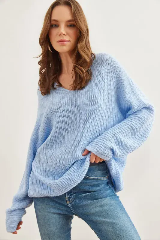 Ayol Bebe Moviy V Yoqa Salonik O'rguli Oversize Triko Tunik TNK-19000081-Bebe Moviy - 1