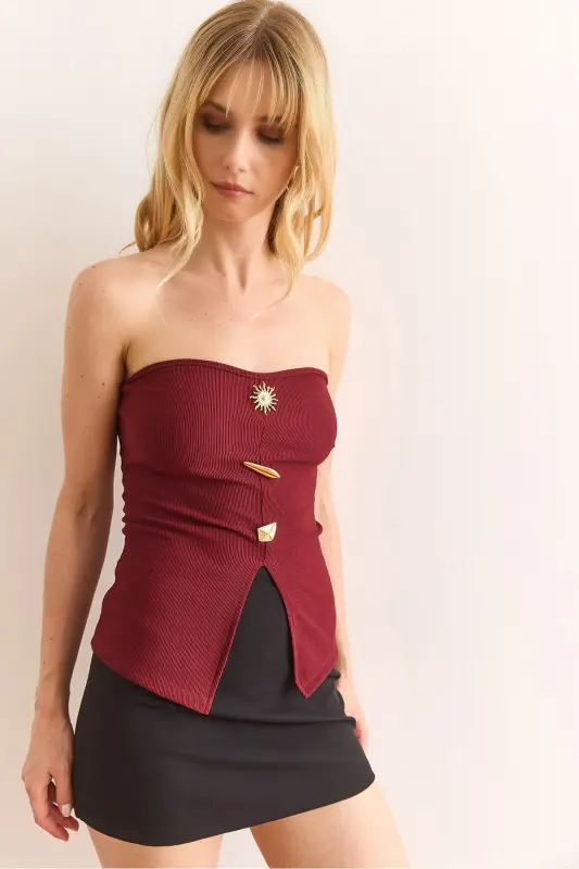 Ayol Bordo Madonna Yoqali Tugma Tafsilotli Crop Bluz B - OLALOOK