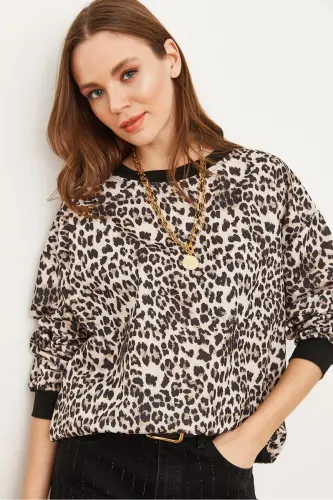 Ayol Ekru Leopard Basic Yumshoq Dokulu Salaş Sweatshirt SWT-19000457-Ekru Leopard - 3