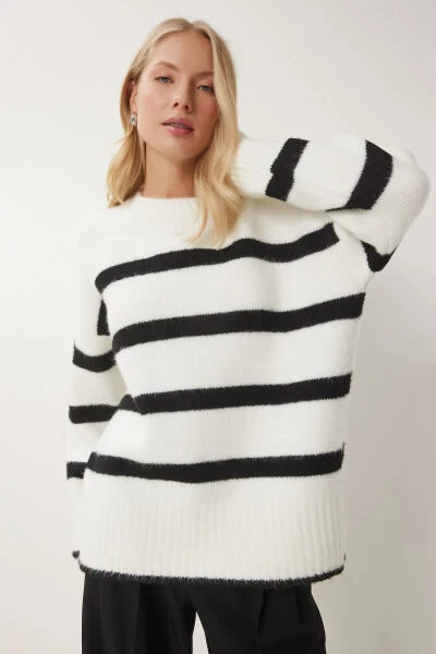 Ayol Ekru Qora Velosiped Yoqali Chiziqli Triko Ko'ylak PF00107 - HAPPINESS İSTANBUL