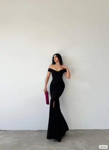 Ayol g'avvos mato qayiq bo'yin va dekolte detallari bilan bezatilgan ko'ylak - 8